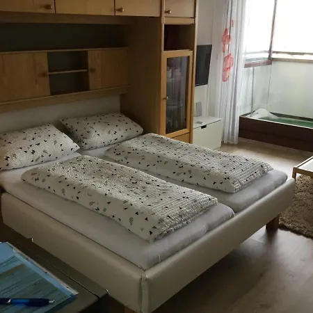 Gemuetliche 1z In Mit Balkon, Schwimmbad, Sauna, Fitness Apartment Schoenwald im Schwarzwald