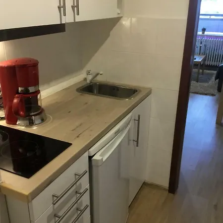 Gemuetliche 1z In Mit Balkon, Schwimmbad, Sauna, Fitness Apartment *